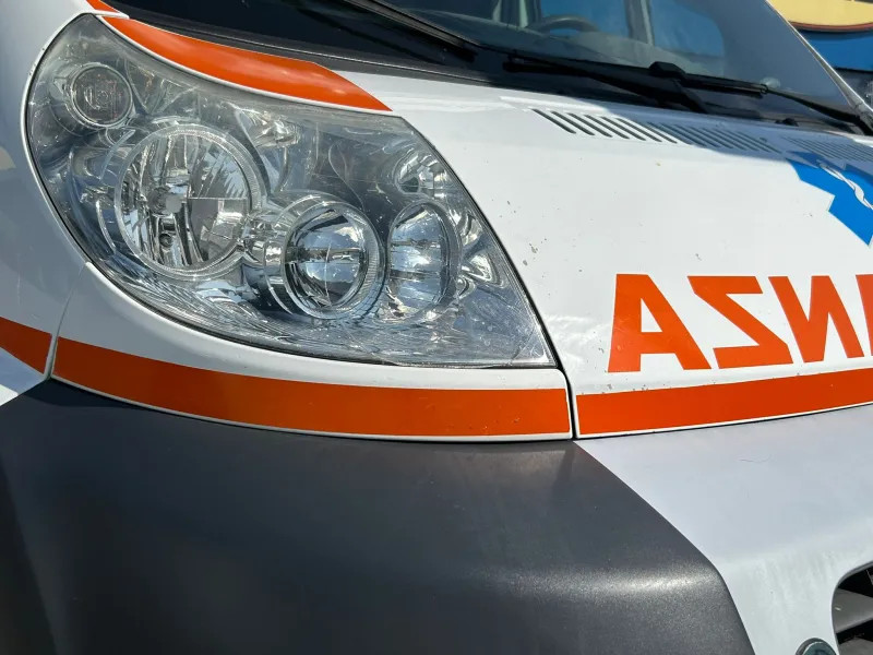 Perugia, trovato morto all'interno di un'auto: indagini in corso.