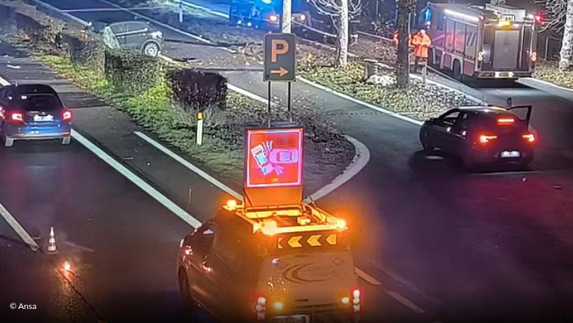 Neonata morta in incidente sulla A5: procura indaga per omicidio stradale e fuga