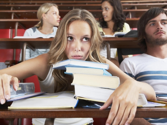 La salute mentale raccontata dai giovani: ansia, relazioni tossiche, difficoltà a comunicare con gli adulti