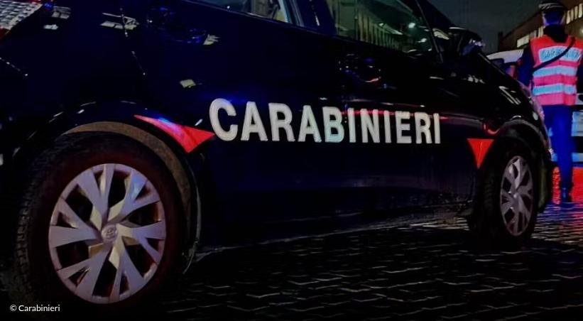 Ragazzina "venduta" a un 25enne e picchiata: salvata da un passante