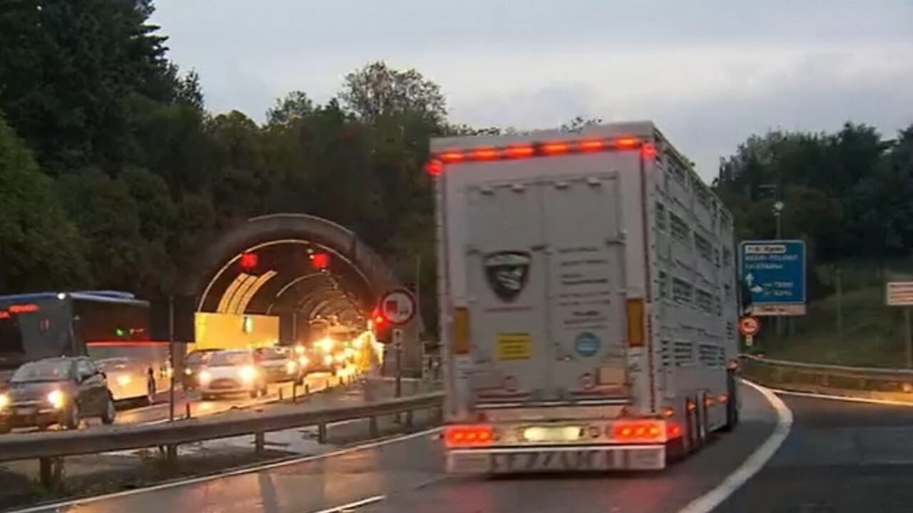 Cantiere stradale sul Raccordo, la chiusura in direzione Perugia finisce in Consiglio: "Subito modifiche"