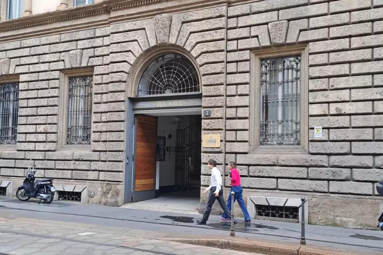 Consob, occhio a rischi nascosti di comunicazione finanziaria sui social
